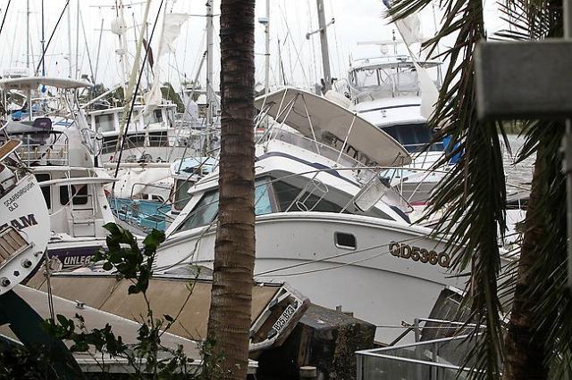 538139-cyclone-yasi-marina-damage.jpg